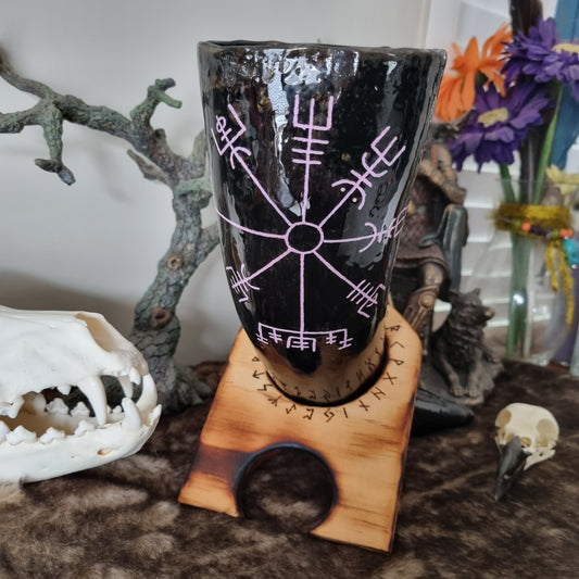 Drinking Horn - Helm Of Awe (pink)