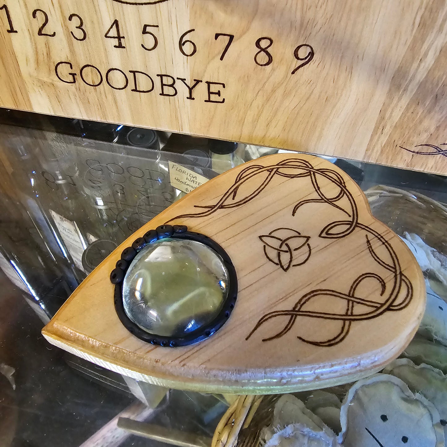 Spirit Board - Triquetra